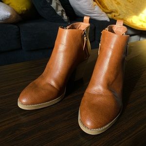 Universal Thread Brown Booties